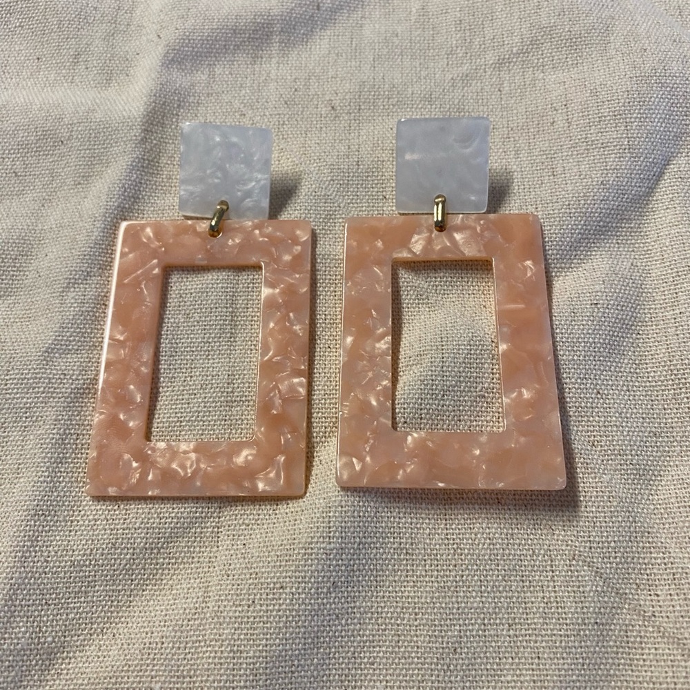 Sugarfix by Baublebar white and pink acetate earrings